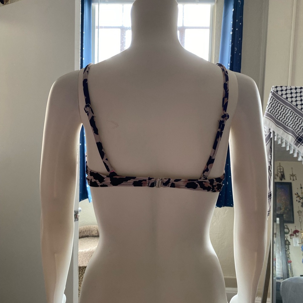 Shein Leopard print bikini top size small - Picture 6 of 6
